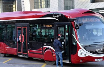 Bakıda 62 avtobusun hərəkəti gecikir