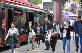 BNA: Avtobuslar sıxlıq səbəbindən gecikir, zolaqların tələbinə riayət olunmur