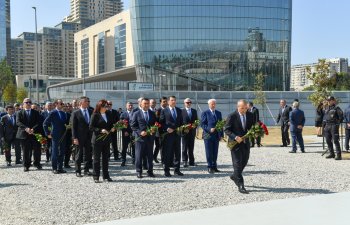 İqtisadiyyat Nazirliyinin kollektivi Zəfər Parkında olub