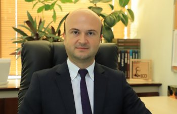 AMB: "Dollar satışında məhdudiyyətlərin mövcudluğu ilə bağlı xəbərlər reallığı əks etdirmir"