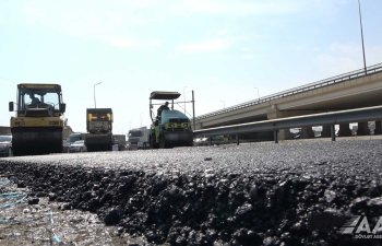 Salyan şossesinin “Lökbatan dairəsi” adlanan hissəsində təmir işləri aparılır -
AAYDA