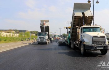 Şəhər mərkəzinə gedən yolda asfaltlanma işləri başa çatır: Hansı yeniliklər var? -
AAYDA